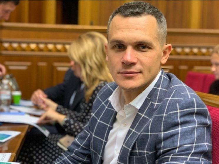 Фігуранти та улюбленці: ЗМІ назвали спон…