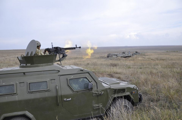 На Донбасі бойовики відкривали вогонь 8…
