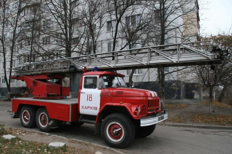 У Харкові в палаючій висотці знайшли тру…