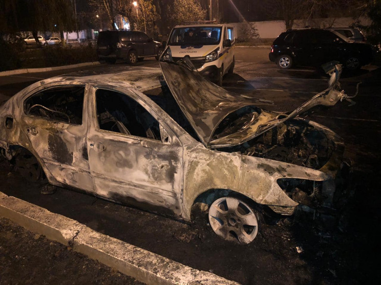 В Одессе сожгли автомобиль начальника та…