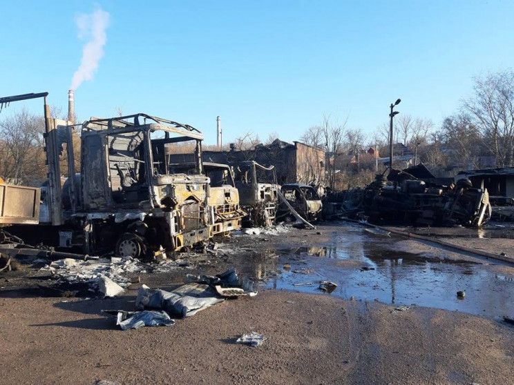Фоторепортаж з пожежі: Газова заправка в…