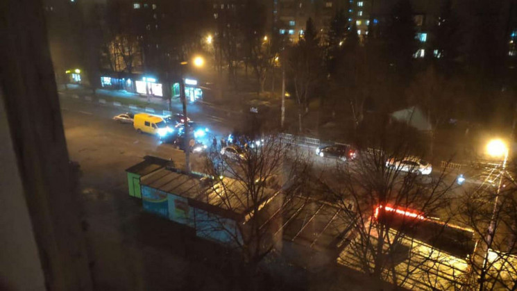 У Львові автомобіль збив людину (ФОТО)…
