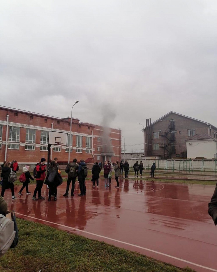 В школі Краснодара сталося коротке замик…