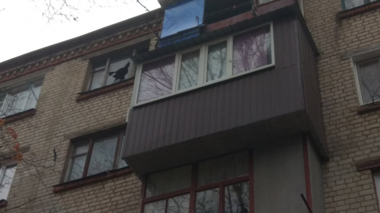 В Харькове из горящей пятиэтажки спасли…
