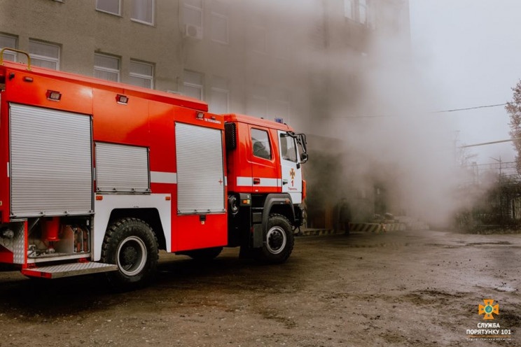 Более полусотни человек эвакуировали в Т…