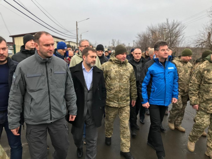 Председатель ОБСЕ посетил новый мост в С…