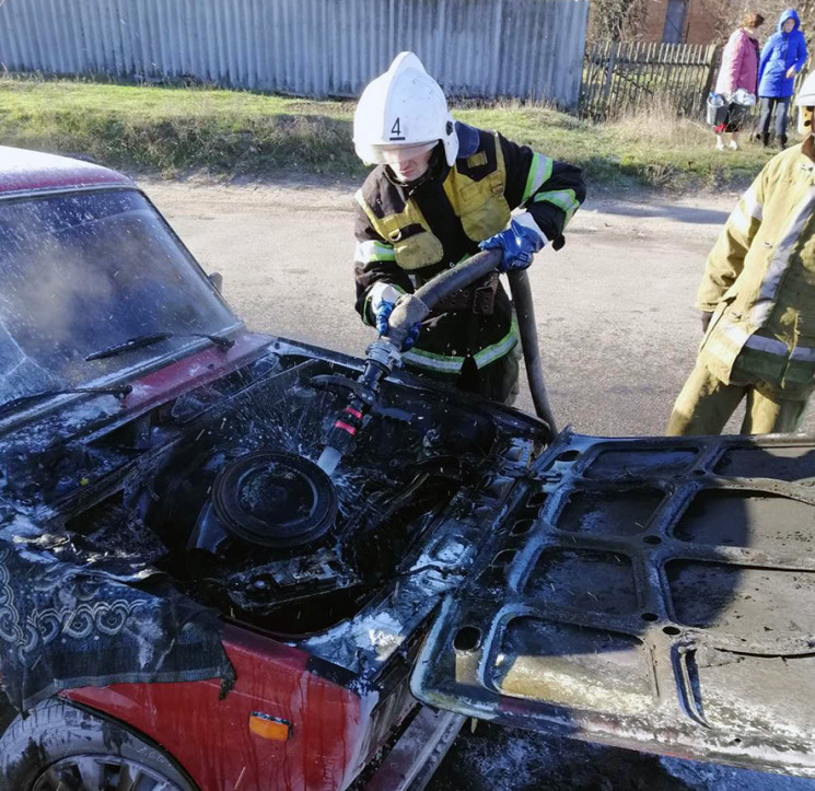 Неподалік Полтави пожежа знищила припарк…