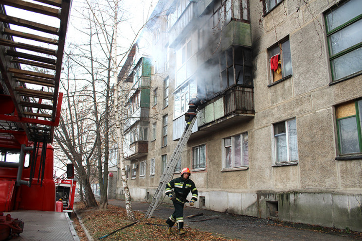 В Полтаве горела многоэтажка: Во время п…