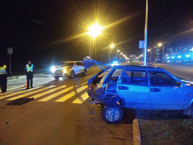 В Полтаве столкнулись две машины: В ДТП…