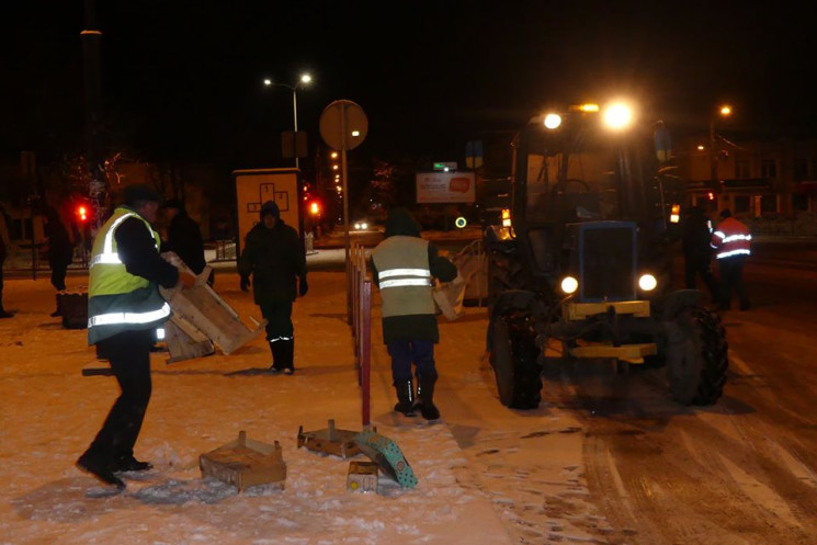 У Кам'янці очистили вулицю біля базару в…