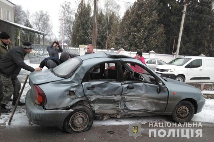 Машина автошколи на Тернопільщині потрап…