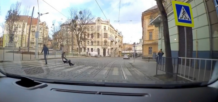 У Львові розшукують жертв чоловіка, який…