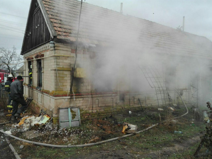 В запорожском селе сгорел жилой дом…
