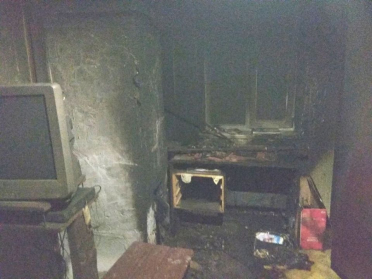 В Херсоне дотла сгорела комната в частно…