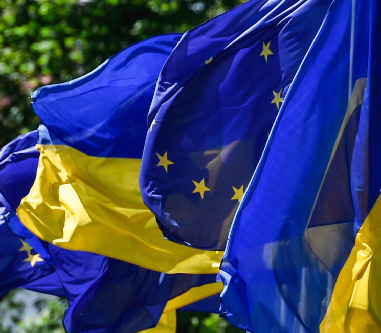 Вступление Украины в ЕС поддерживают 52%…