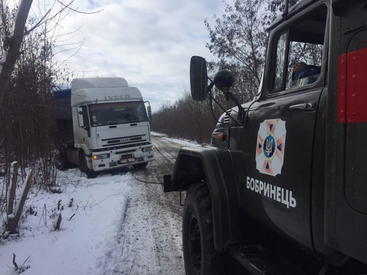 На Кропивниччині декілька вантажівок не…