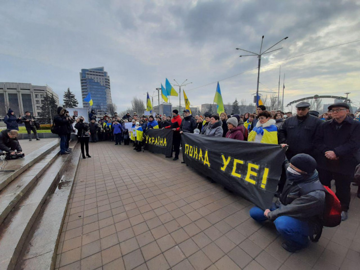 "ПривеЗЕшь капитуляцию – собирай чемодан…