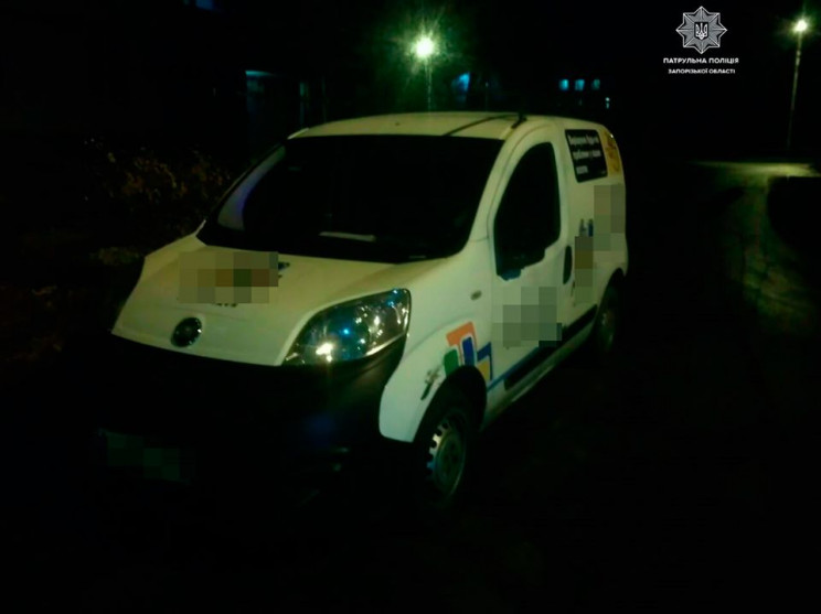 В Запорожье пьяный водитель "Fiat" устро…