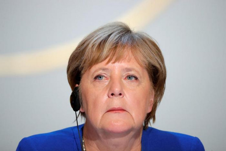 Меркель анонсувала припинення вогню на Д…