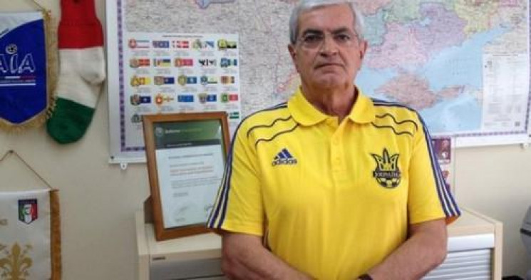 Керівник українських футбольних арбітрів…