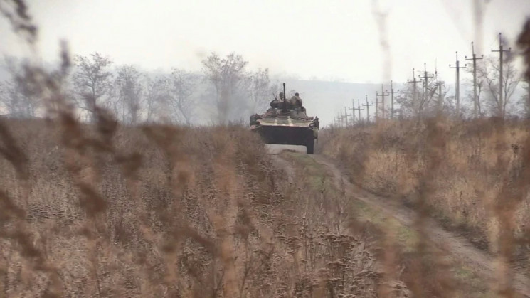 На Донбасі бойовики гатять поблизу п'яти…