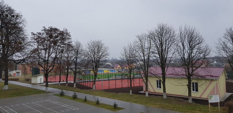 Новий стадіон відкрили  у Славутському л…