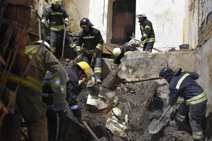 На місці пожежі в Одесі знайшли тіло: Кі…