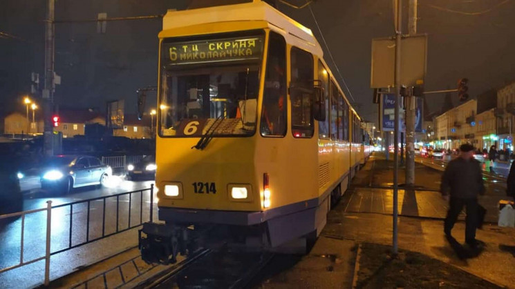 У Львові трамвай збив жінку (ФОТО)…