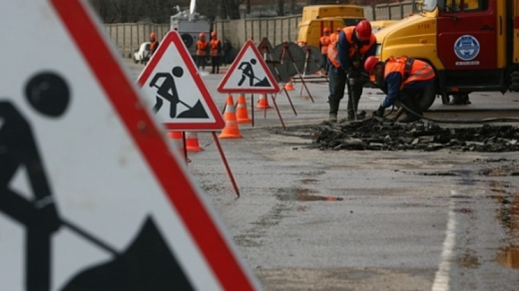 В Ужгороді на кілька днів обмежать автом…