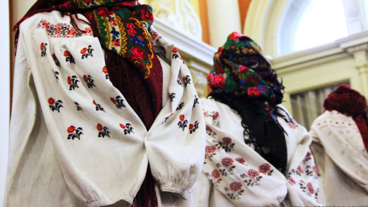На Полтавщине Всеукраинский центр вышивк…