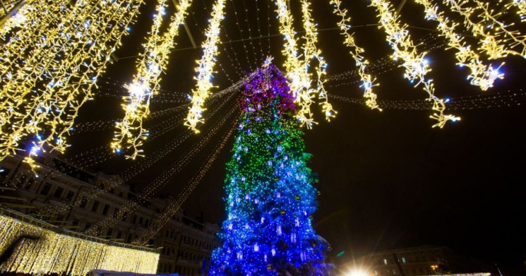 В четверг в Киеве зажгут главную новогод…