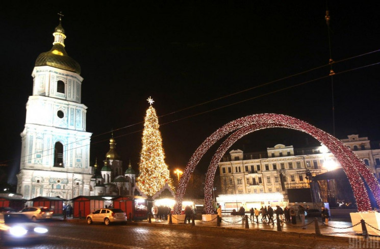 З Лускунчиком та восьмикутною зіркою: Як…