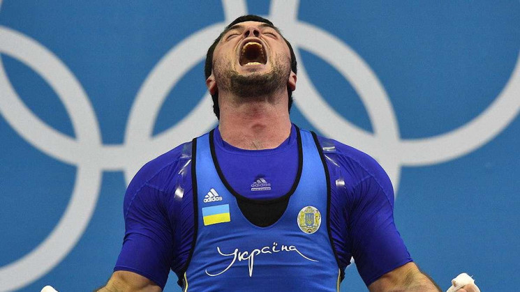 В українського чемпіона відібрали золото…