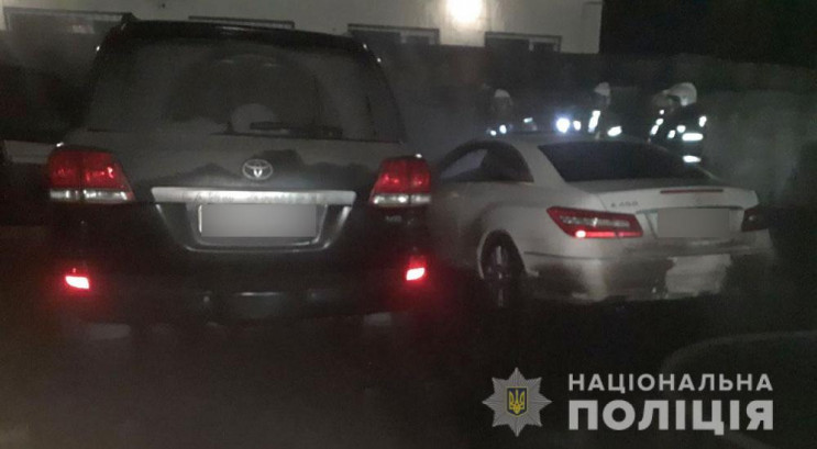 В Полтаве ночью подожгли два автомобиля…