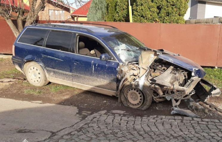 В Мукачеве автомобиль врезался в электро…