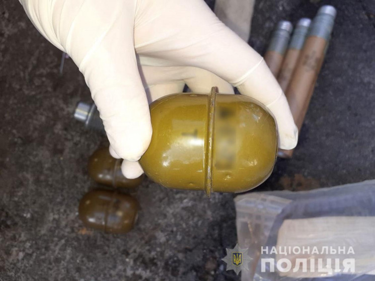 У жителя Ічні вилучили арсенал вибухівки…