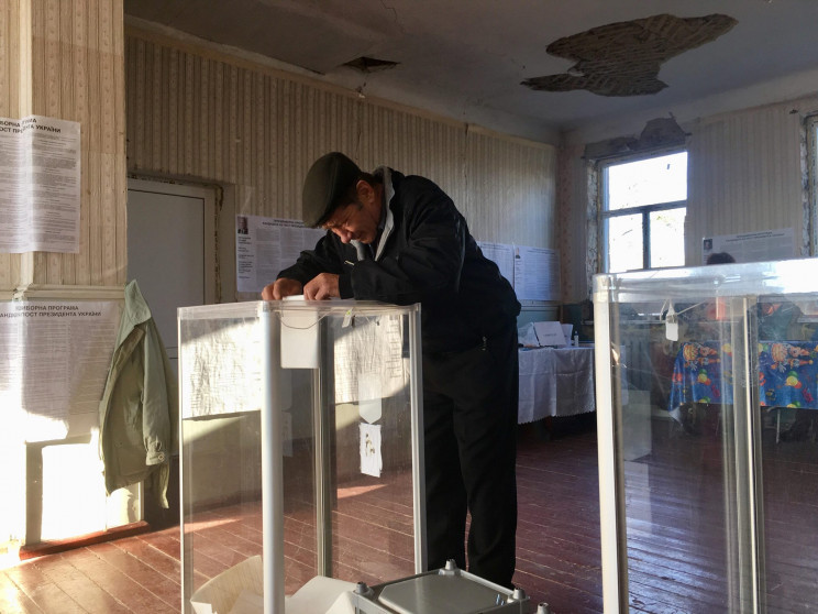 На Черкащині п'яний виборець проголосува…
