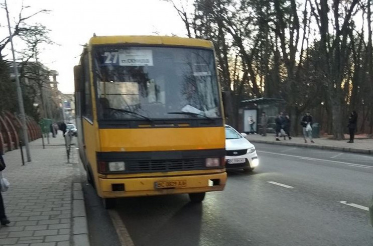 Як львівські водії маршруток знущаються…