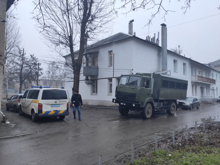 Поліція і гвардія взяли під посилену охо…