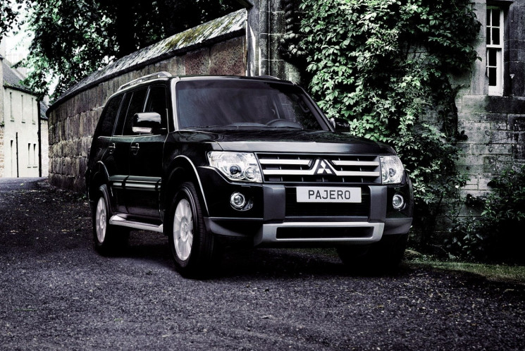 У Трускавці згорів Mitsubishi Pajero Wag…