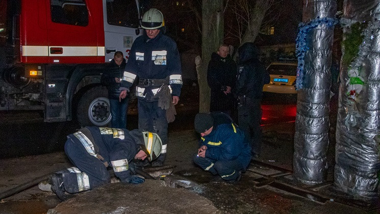 У Дніпрі на "Сонячному" горіла теплотрас…