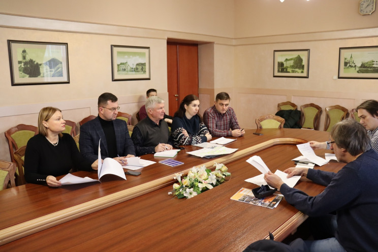 В Ужгороді засідала робоча група щодо вк…