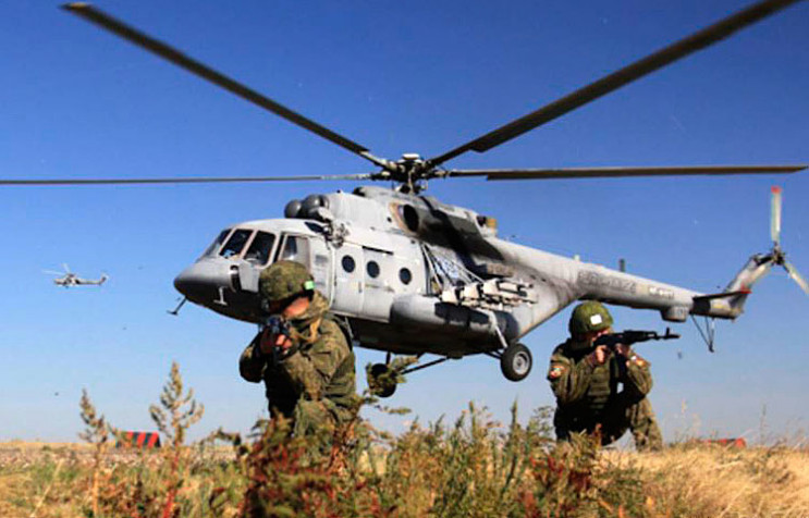 Россия подняла около 40 вертолетов и сам…