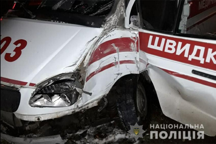 П'яний водій "швидкої" на Хмельниччині в…