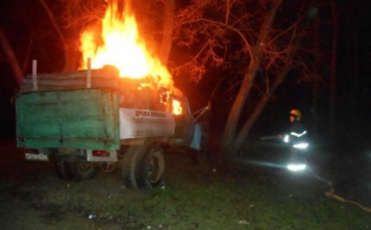 На Херсонщине горел грузовик с дровами…
