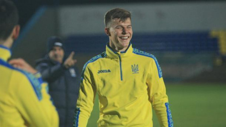 Футболист сборной Украины дал сенсационн…