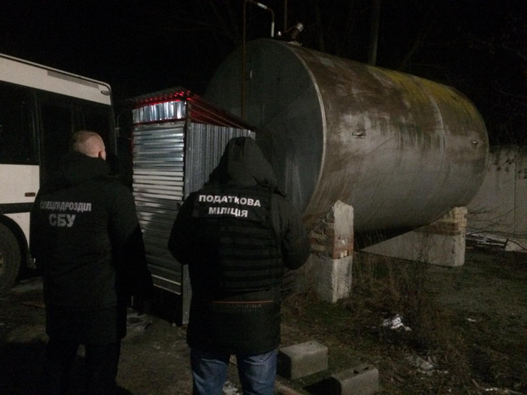 Податківці разом із правоохоронцями прип…