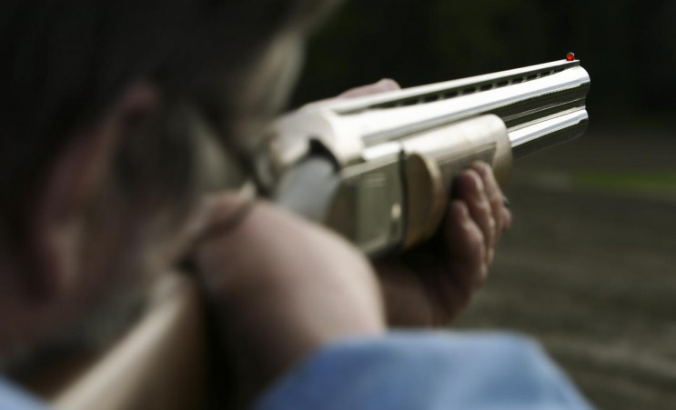 В Одесі чоловік з рушниці стріляв по діт…