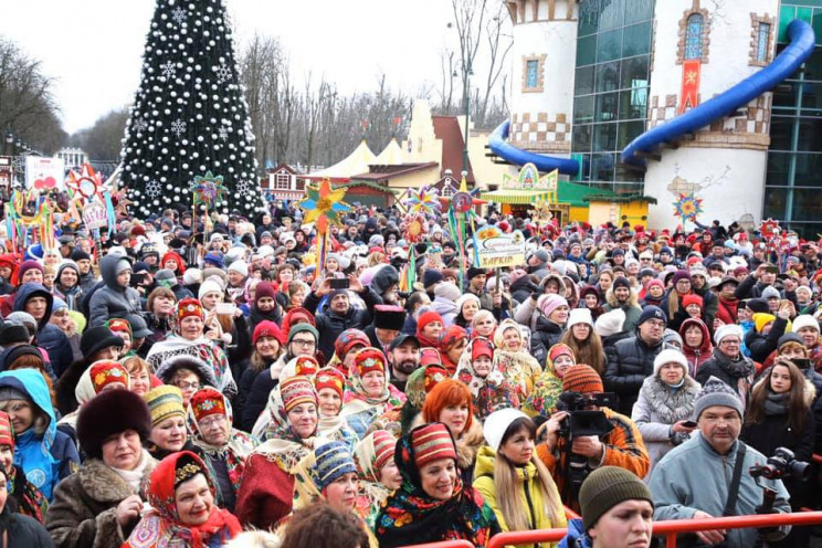 "Традиції не змінюємо": Світлична бере у…