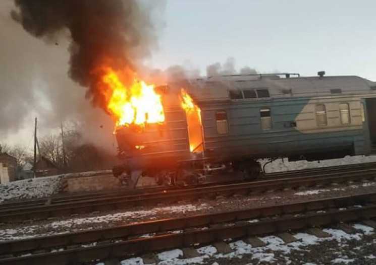 Харківський потяг спалахнув через неспра…